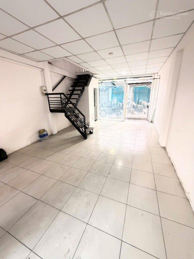 Nhà mặt tiền ngay khu chợ tân bình, p8, 37m2, 2 tấm giá chỉ 5.5 tỷ