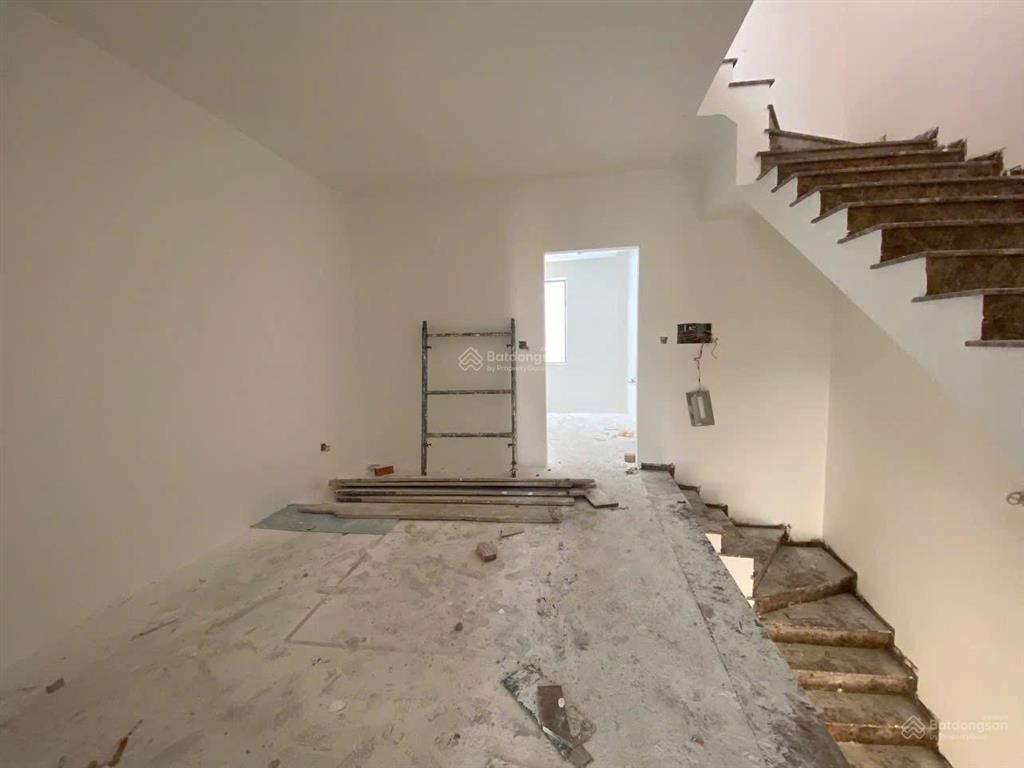 Bán căn nhà thô shophouse mỹ gia gói 8 trục chính rộng 18m hướng đông nam