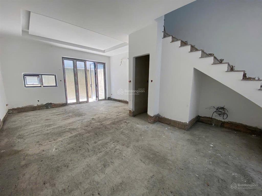 Bán căn nhà thô shophouse mỹ gia gói 8 trục chính rộng 18m hướng đông nam