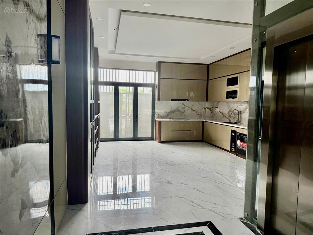 Nhà mới 100% có thang máy gói 3 mỹ gia có thang máy full nội thất giá tốt