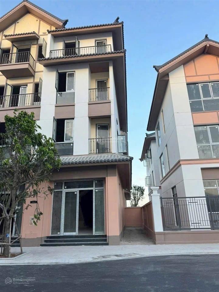 Nổi bật căn góc 4 tầng xẻ khe vinhomes pearl bay