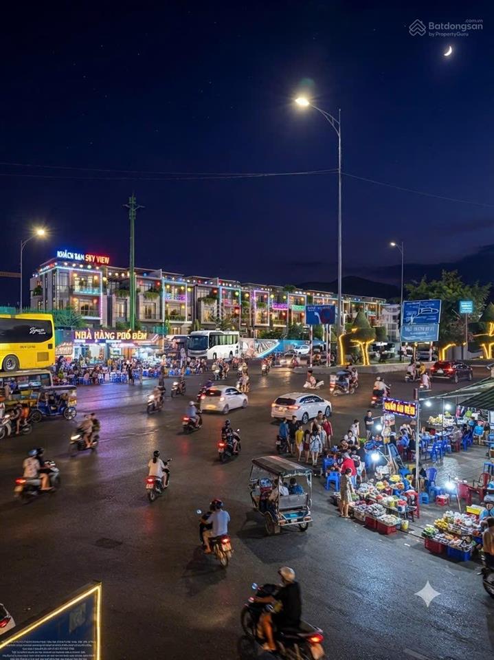 Mặt tiền trần phú vinhomes pearl bay  mặt tiền sau công viên & hồ bơi