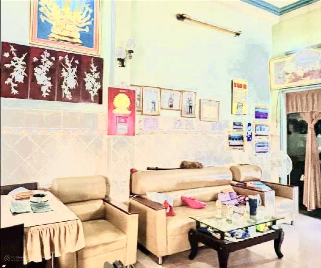 Chia tài sản  bán gấp nhà mặt tiền âu cơ  chỉ 18 tỷ