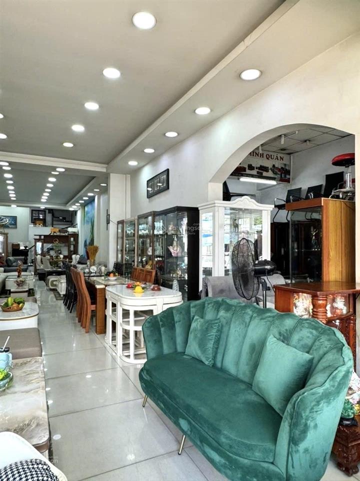 Kẹt tiền bán gấp nhà mặt tiền hậu giang q6, kinh doanh sầm uất