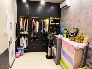 Chính chủ  cần bán gấp nhà tại đường huỳnh tấn phát, quận 7 cũ, tp.hcm  giá 8,35 tỷ, thương lượng