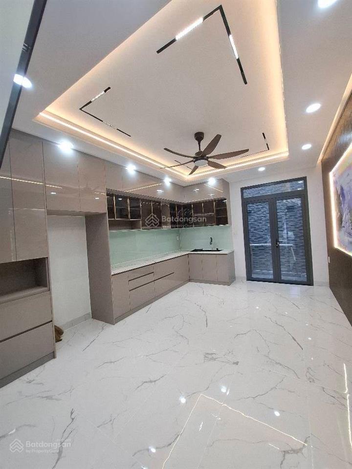 Giá mới 7.2 tỷ nhà mới 5 tầng btct hẻm 8m xe hơi ngủ trong nhà sát khu tên lửa di