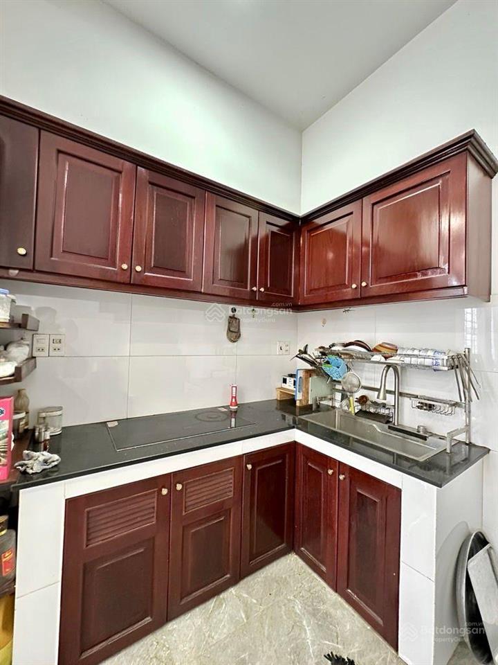 Mặt tiền lô góc kinh doanh đỉnh đường 20m có lề giảm giá mạnh 500tr giá mới 8.4