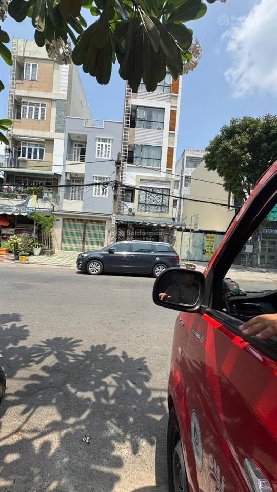 Mặt tiền khu vip tên lửa 5 tầng dòng tiền 60tr/tháng giá mới 11.8 tỷ bán ngay trong tuần