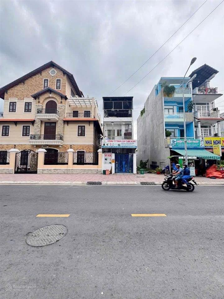 Gấp bán hạ giá tốt  mặt phố kdc nam hùng vương.  giảm sốc còn 9.4tỷ ngay lê cơ đư