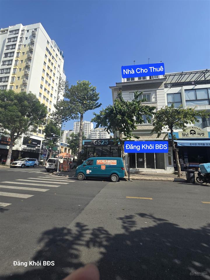 Bán shop sky phạm văn nghị, pmh  q7. 180 m2. hđt 180 tr/ th giá bán 28 tỷ c chủ lộc. 0906 973 ***