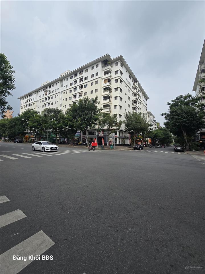 Bán shop sky phạm văn nghị, pmh  q7. 180 m2. hđt 180 tr/ th giá bán 28 tỷ c chủ lộc. 0906 973 ***