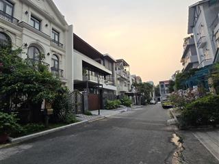 Biệt thự lk phạm thái bường pmh q7. 8 x 18 .3 lầu. giá 54 tỷ .  đăng khôi bđs 0906 973 ***