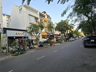 Bán nhà bùi bằng đoàn phú mỹ hưng q7 tp. hcm. 6 x 18.5m. 5 lầu. giá bán 29.5 tỷ.  0906 973 ***