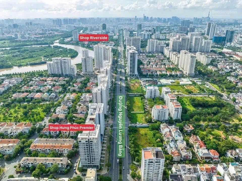 Biệt thự phú mỹ hưng q7. 8 x 18 3 lầu. giá tốt nhất 35 tỷ. đường 22 nguyễn lương bằng  0906 973 ***