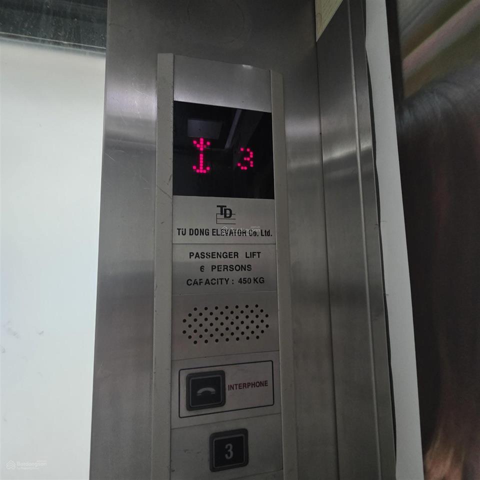 Thuê nhà 3 mặt tiền phố bùi bằng đoànpmh, q7, tp.hcm, 260 triệu/889m2 ngang 18m 5 lầu thang máy