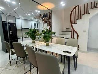 Cần bán gấp khu VIP Ba Đình 55m 5 tầng - mặt tiền 4,7m, giá 26,5 tỷ( có thương lượng)