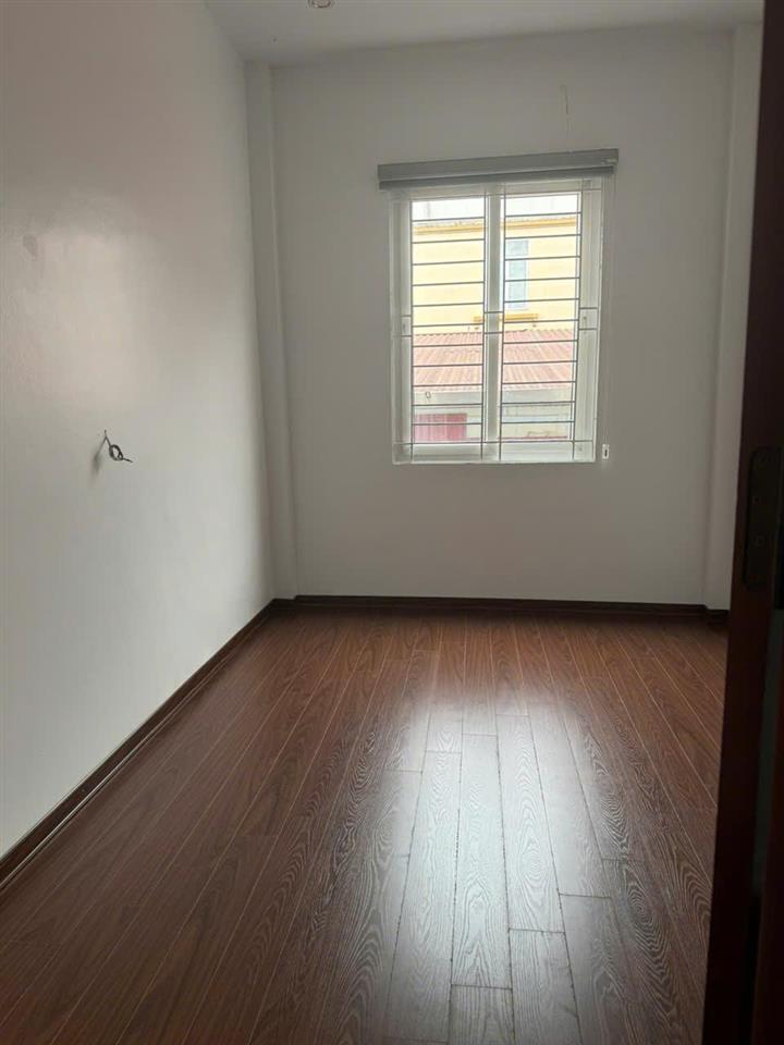 BÁN NHÀ CỔ NHUẾ – Ô TÔ ĐỖ CỬA – GẦN PHỐ – FULL CÔNG NĂNG - giao thông cực thuận tiện.