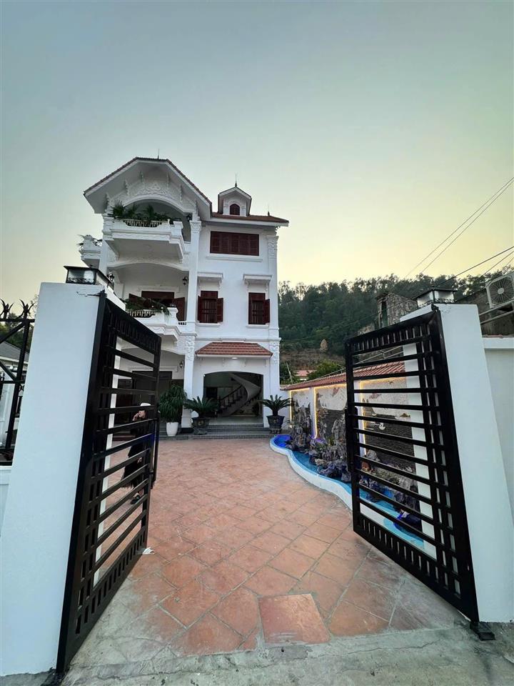 cần chuyển nhượng nhà gắn liền trên đất Thuỷ Nguyên- Hải Phòng- Khu vực đường to ô tô tải