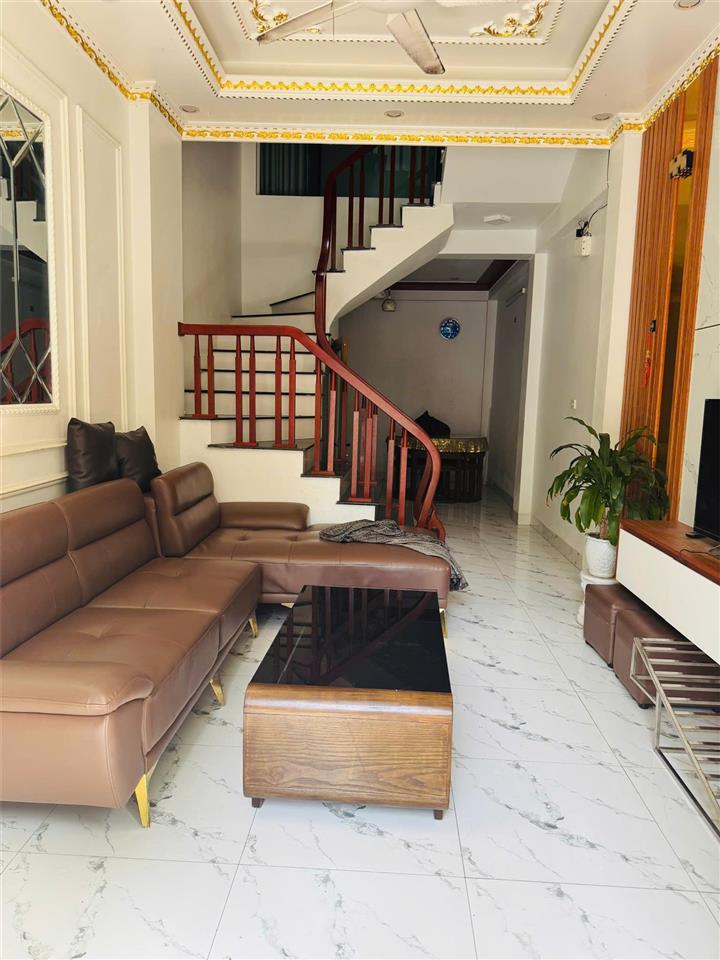 CHÍNH CHỦ BÁN NHÀ ĐẸP TIỀN PHONG – FULL NỘI THẤT XỊN XÒ, CHỈ VIỆC XÁCH VALI VỀ Ở