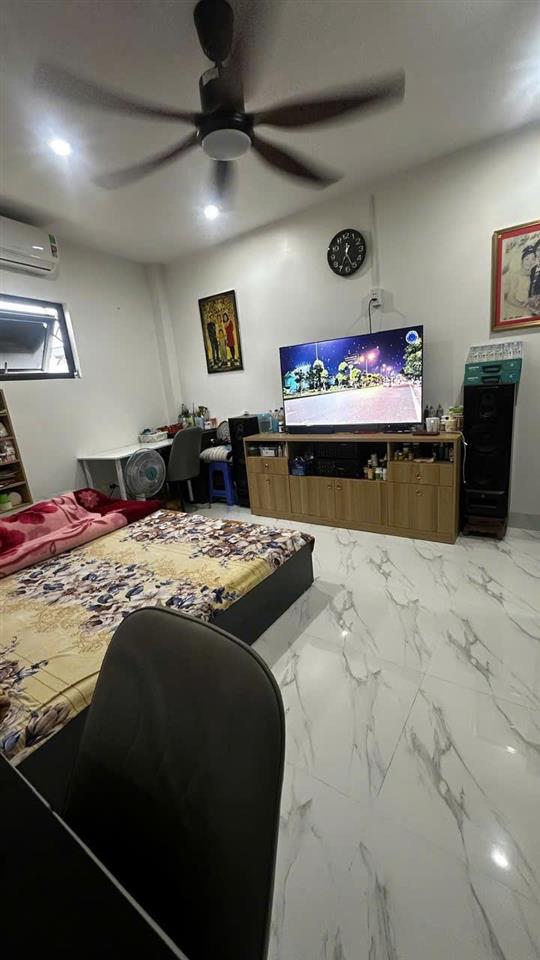BÁN GẤP NHÀ LÔ GÓC TRUNG TÂM TRẠM TRÔI – NHÀ MỚI 4 TẦNG – VIEW HỒ – FULL NỘI THẤT CAO CẤP