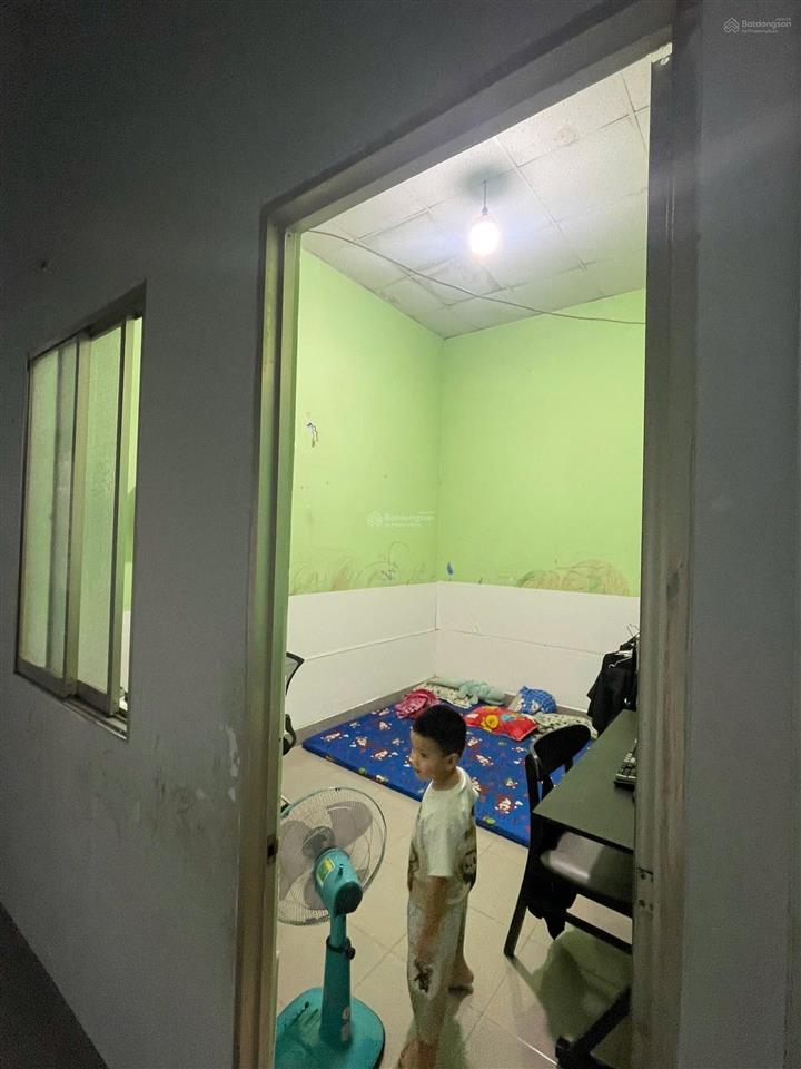 Nhà tân phú, ngay suối tiên,100m2, đường 6m thông, giá 5.4 tỷ, ngã tư thủ đức