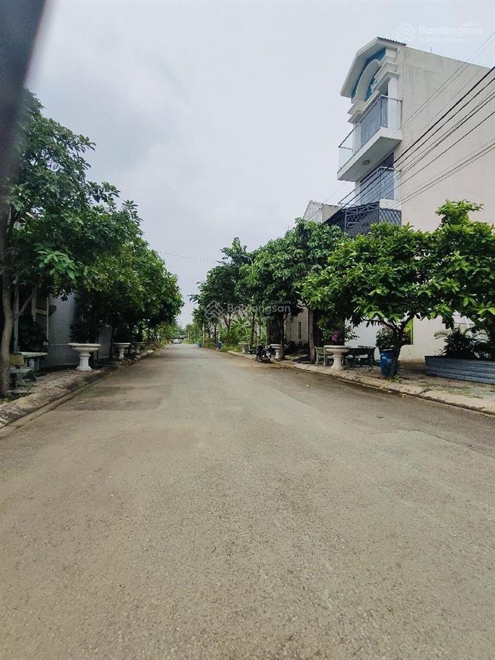 Nhà 4 tầng nhỉnh 5 tỷ gần vinhomes grand park quận 9  đường 8m  54m2  long thạnh mỹ