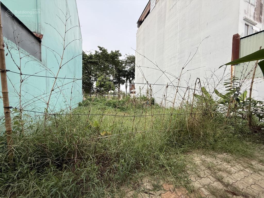 Đất mặt tiền d2 hiệp phú  man thiện. 106m2  10.x tỷ. đường 12m. chủ gấp bán, thủ đức.