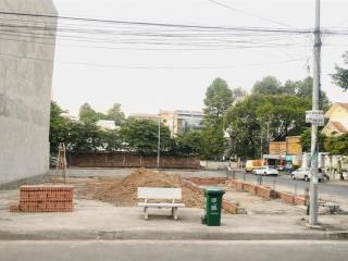 Chủ gửi bán  đất mặt tiền 447  50m ra lê văn việt  72m2  khu vip nhất  7.x(nhỏ)tỷ  quận