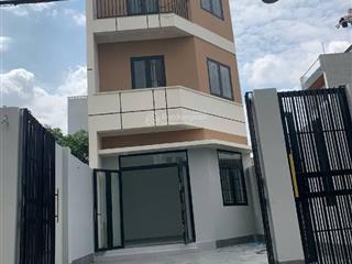 Nhà mặt tiền số  xe hơi ngủ trong nhà  long trường  105m  7.15 tỷ  quận 9
