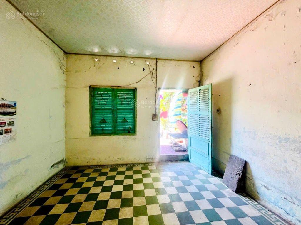 Mặt tiền kinh doanh  võ văn hát. 140m2. 8.x tỷ. long trường  quận 9. chủ cần bán gấp