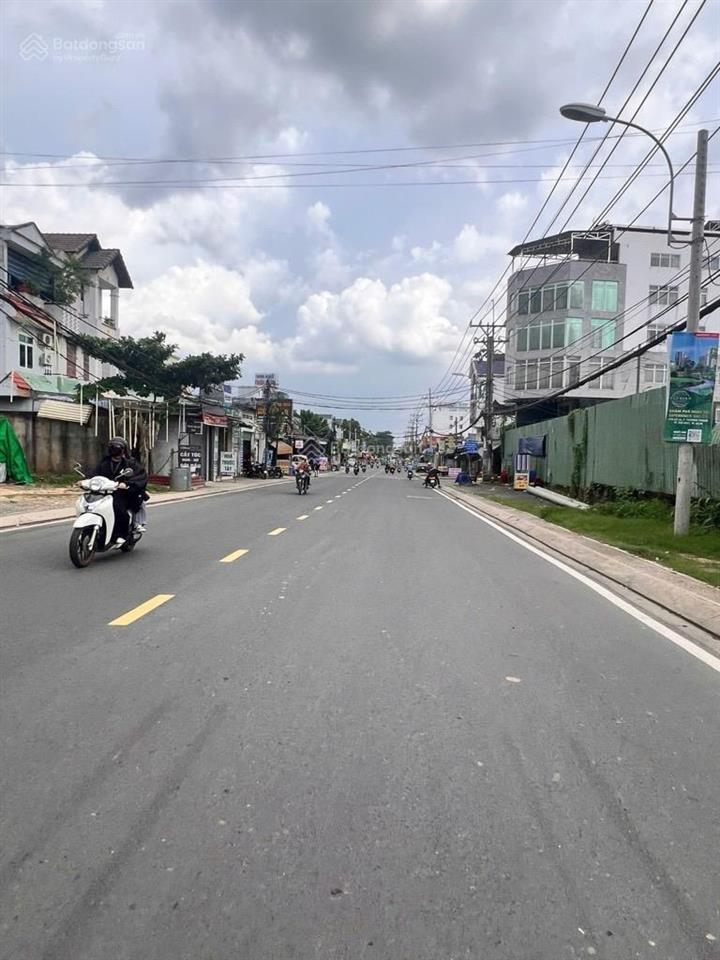 Nhà mặt tiền 125m2  chỉ 7tỷ2. ngay tân phú  quận 9. gần gar metro và bến xe miền đông, suối tiên