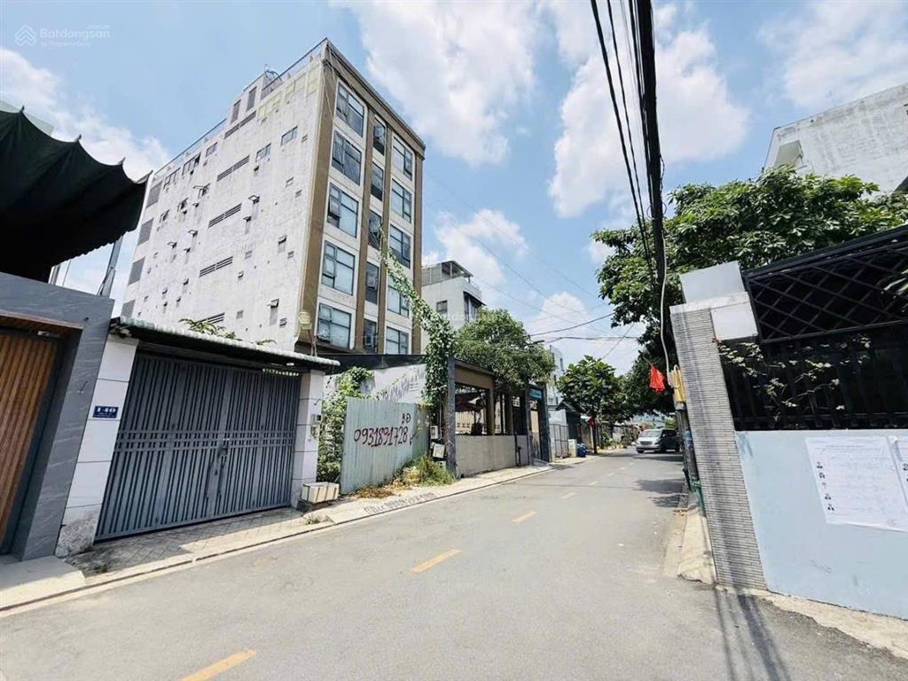 Bán lô đất 162m  mặt tiền 160, lã xuân oai  giá 10,2 tỷ. ngang 5, chưa qua đầu tư. thủ đức