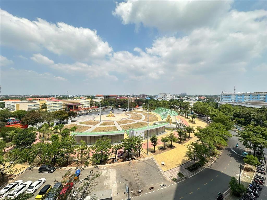 Bán căn hộ view công viên blockd sổ hồng sẵn giá 2,8ty