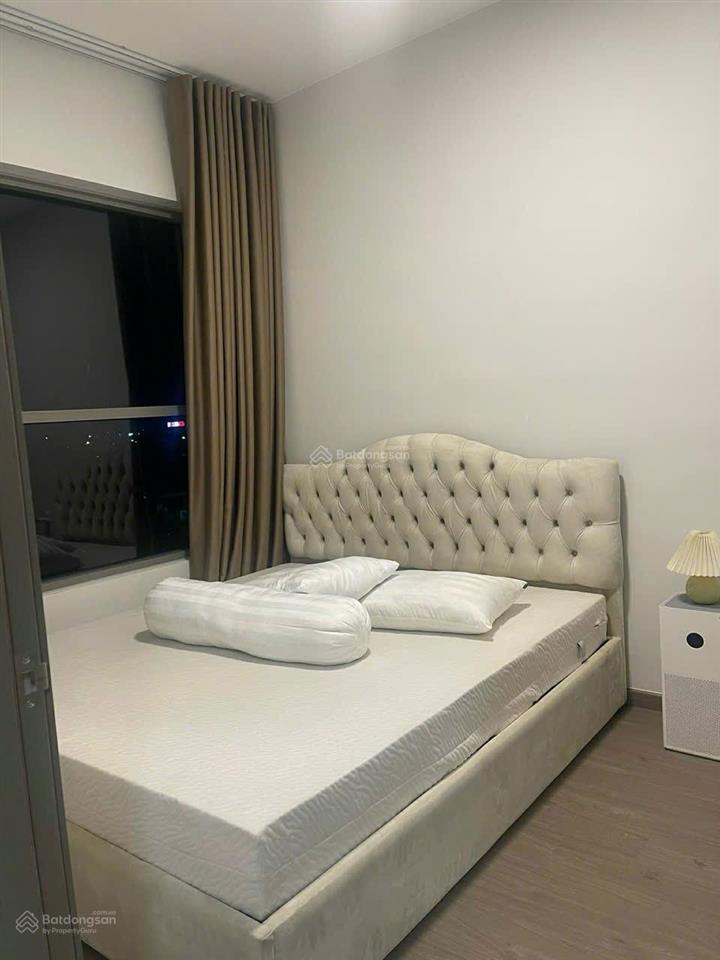 Chuyển nhượng căn hộ west gate full nội thất  59m2 + 2pn 2wc  giá 2.7 tỷ (102%)  có sổ sẵn