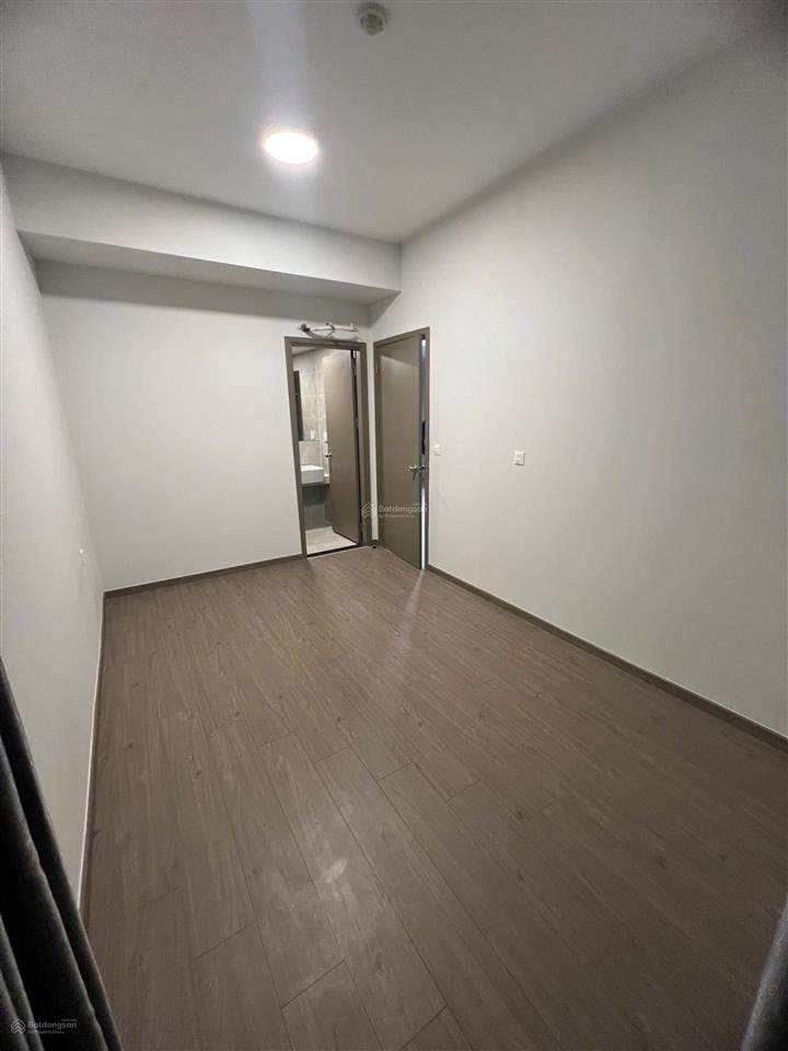 Bán căn hộ hướng đông nam 2pn giá chỉ 2ty7