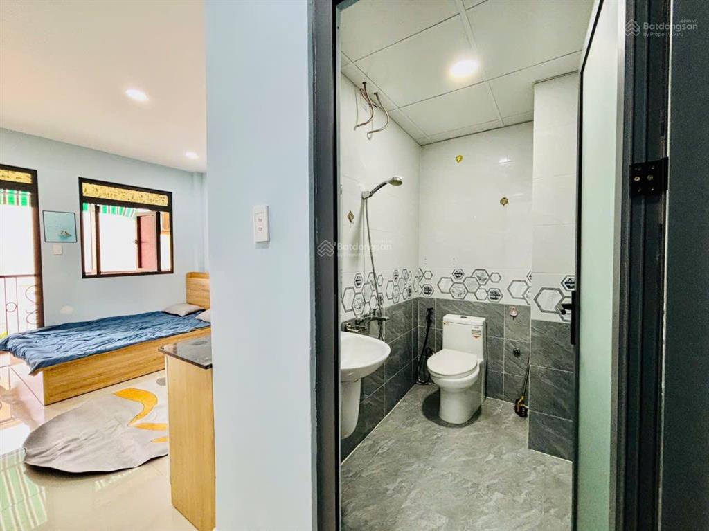 Cho thuê căn hộ mini full nội thất ban công ngay tên lửa  vành đai trong  nhà thờ phaolo  aeon