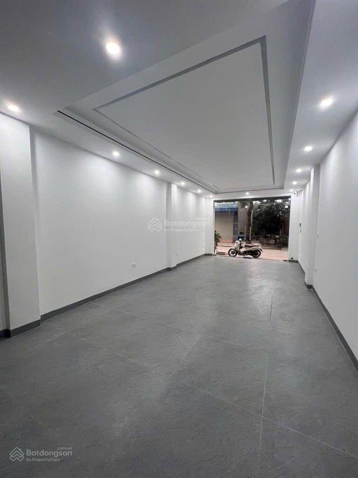 Nhà đẹp linh đàm, sát hồ linh đàm, 55m 5 tầng thang máy, chỉ 12.8 tỷ