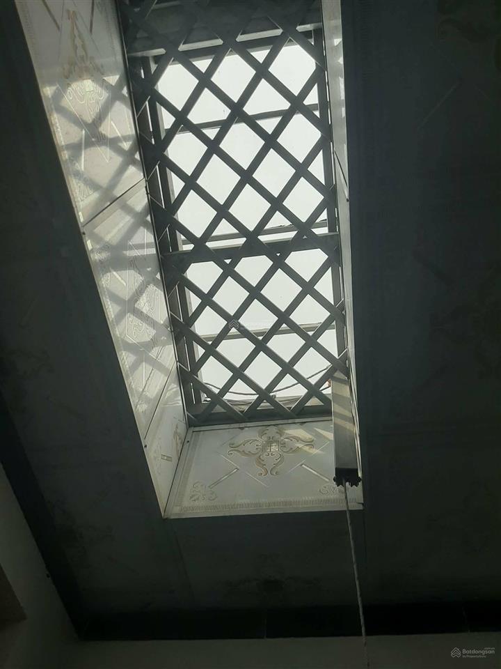 Gấp  bán nhà 67m2  gần kcnc quận 9  thang máy xịn  sổ hồng riêng  giá tốt chỉ 6tyx