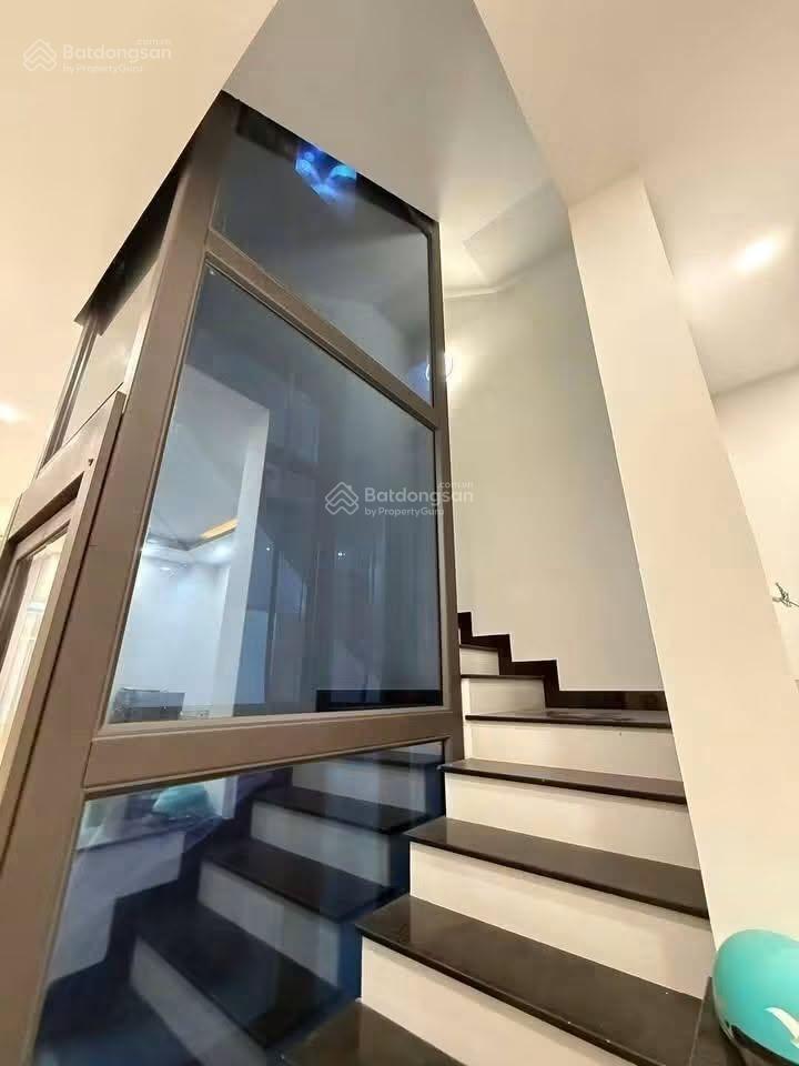 Gấp  bán nhà 67m2  gần kcnc quận 9  thang máy xịn  sổ hồng riêng  giá tốt chỉ 6tyx