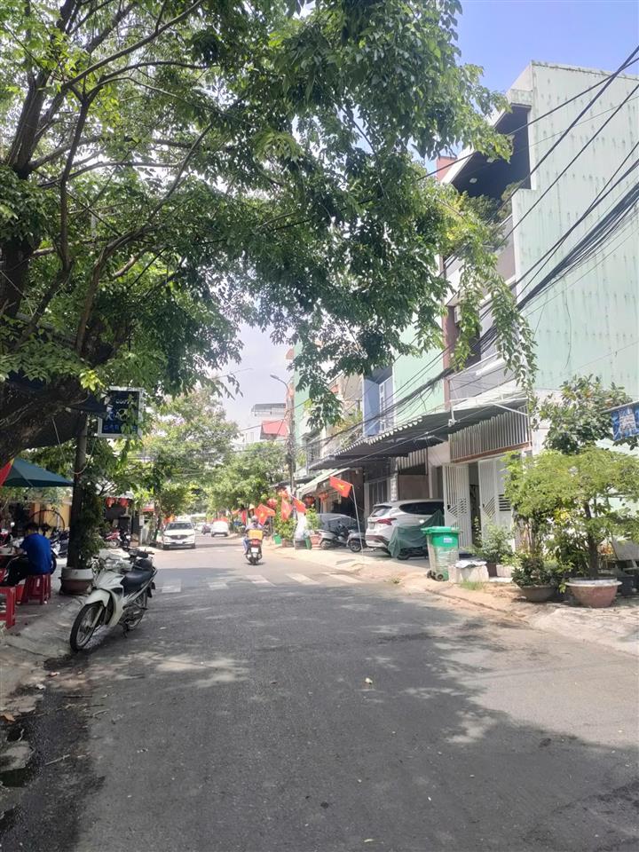[ giảm mạnh ] nhà 3tầng mt đường đặng tất | gần chợ hòa khánh  kinh doanh liên chiểu