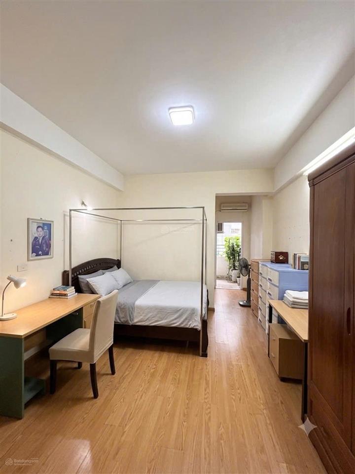 Bán gấp căn chung cư no5  dt 83m2 5,48 tỷ  mặt đường khu đô thị linh đàm