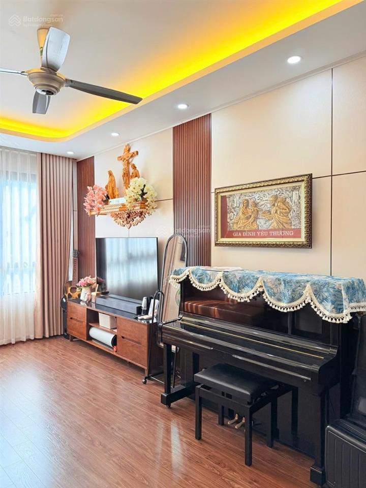 Mặt phố triều khúc không quy hoạch, 6 tầng thang máy, kinh doanh sầm uất, ngay cổng trường đại học