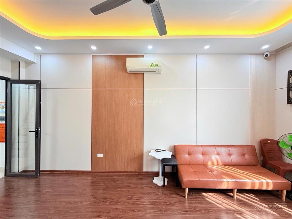 Mặt phố triều khúc không quy hoạch, 6 tầng thang máy, kinh doanh sầm uất, ngay cổng trường đại học