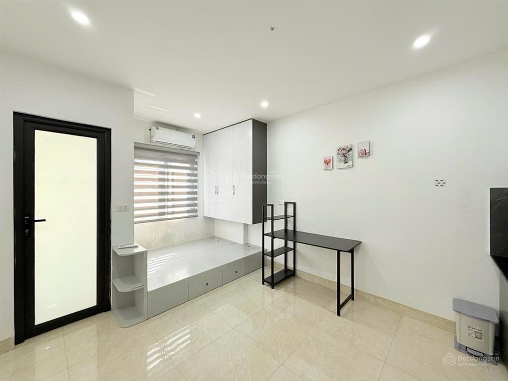 Mặt phố triều khúc không quy hoạch, 6 tầng thang máy, kinh doanh sầm uất, ngay cổng trường đại học