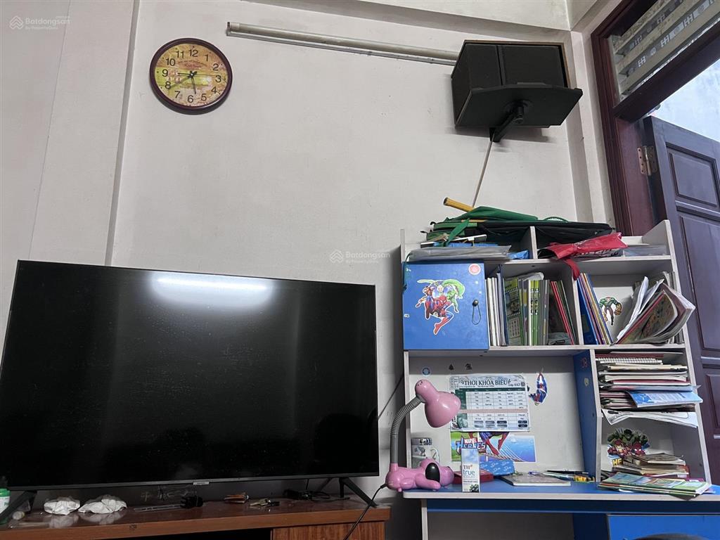 Gấp gấp cần bán căn nhà phố ẩm thực triều khúc. cách đại học công nghệ giao thông vận tải 100m