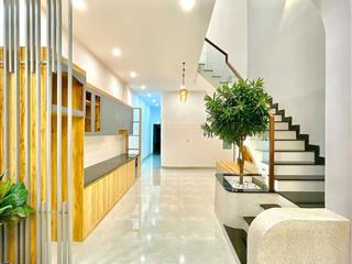 Bán nhà tây tựu 35m2, lô góc, ô tô đỗ gần, ở sướng, giá siêu tốt 5.5tỷ