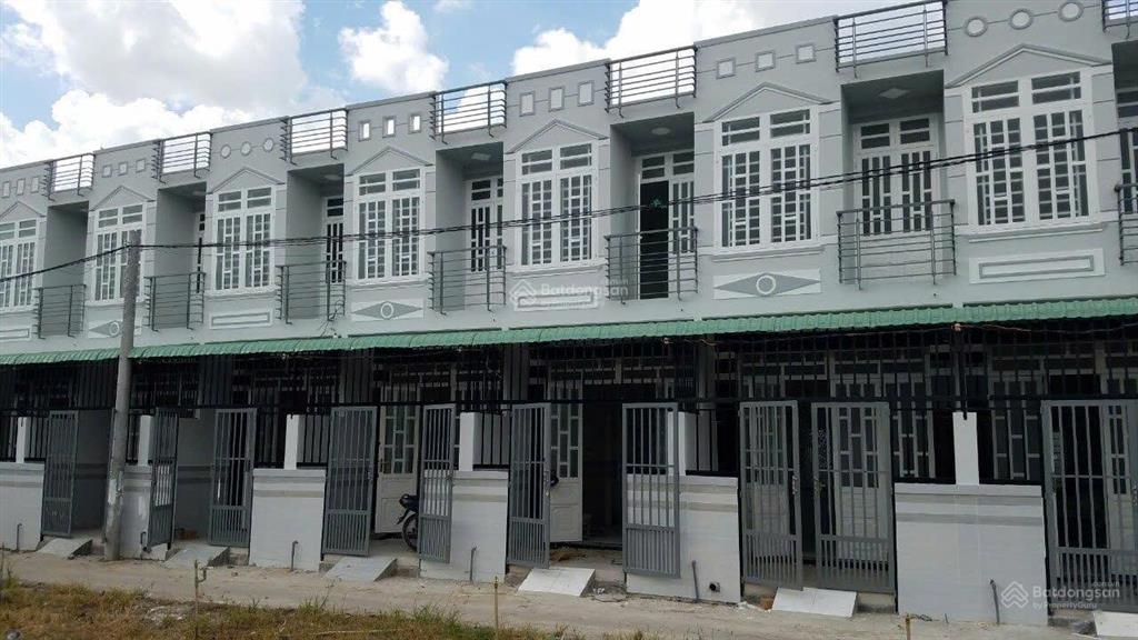 *** bán gấp nhà nhỏ giá 680 triệu, còn đúng 03 căn duy nhất ngay cạnh ubnd xã long trạch (cũ)