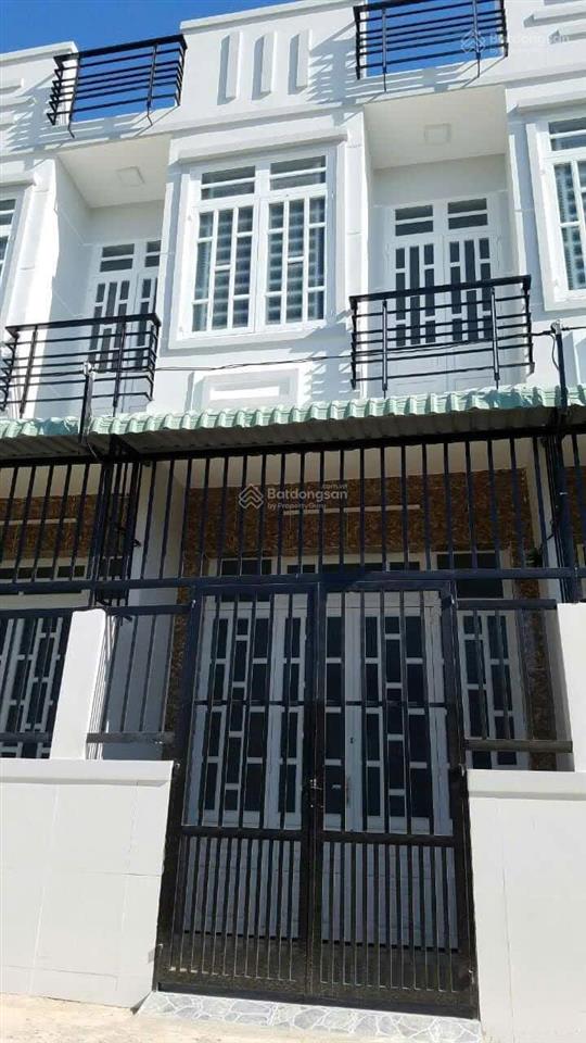 *** bán gấp nhà nhỏ giá 680 triệu, còn đúng 03 căn duy nhất ngay cạnh ubnd xã long trạch (cũ)