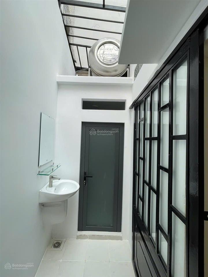 Chính chủ bán nhà hẻm xe tải 34/8 nguyễn văn yến, 4m*15m, lầu đúc thật