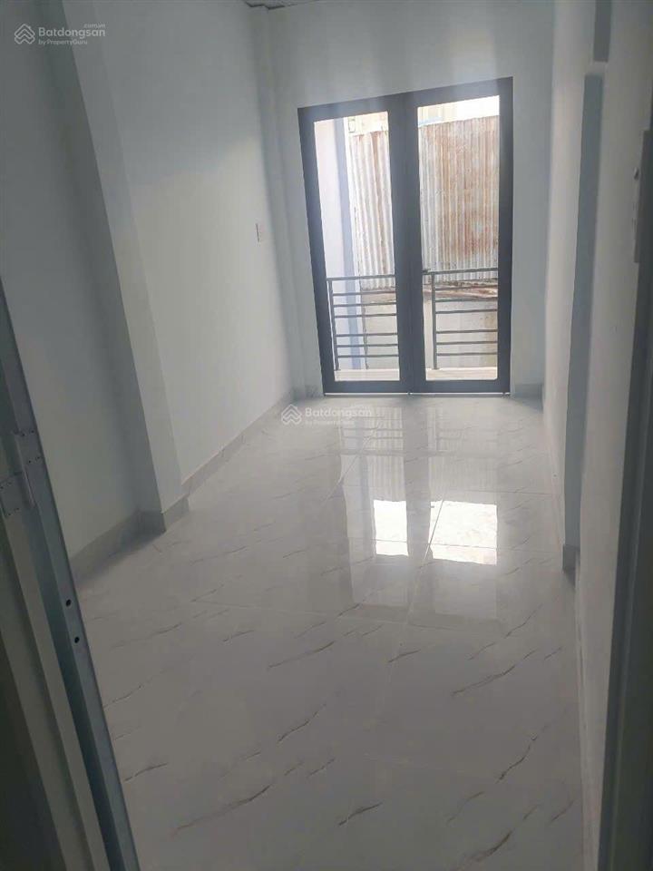 Bán nhà gần đường chuyên dùng 9, phú thuận, quận 7, dt 50m2, 3pn. giá 3,2 tỷ